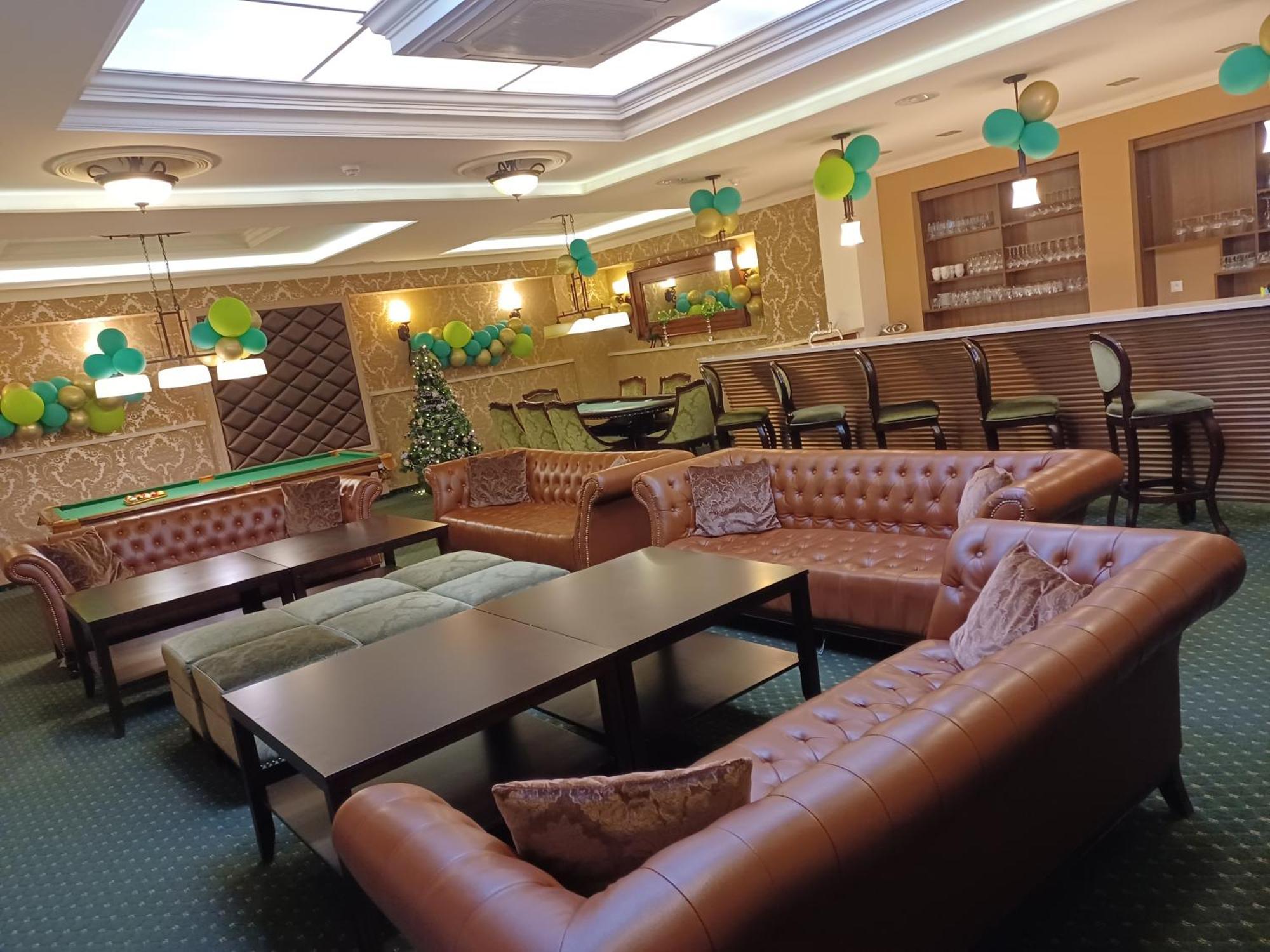 Hotel Dvorana Карлови Вари Екстериор снимка