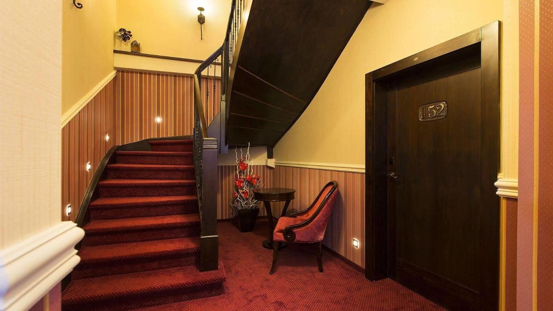 Hotel Dvorana Карлови Вари Екстериор снимка