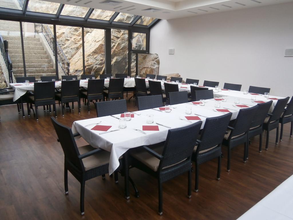 Hotel Dvorana Карлови Вари Екстериор снимка