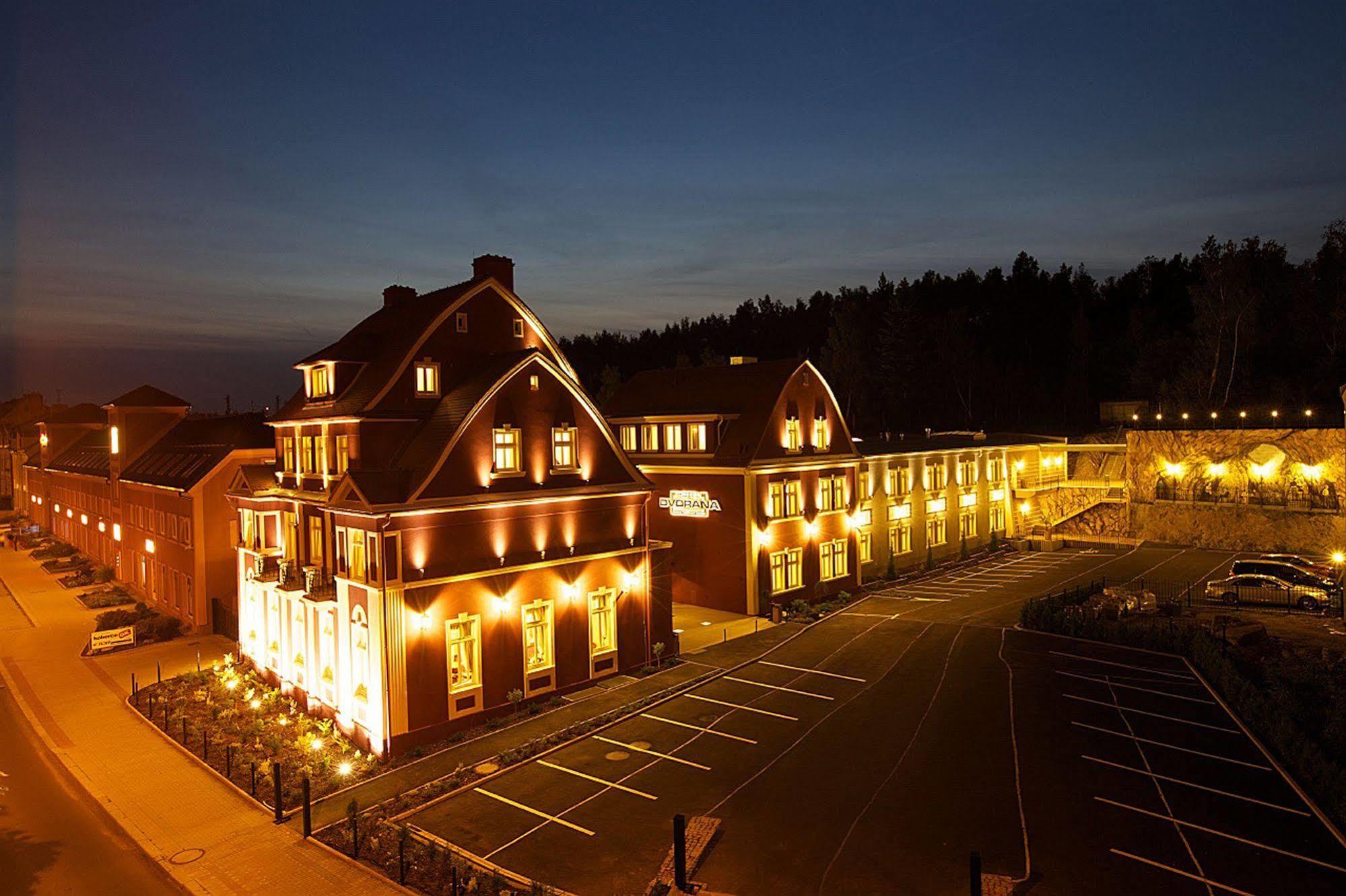 Hotel Dvorana Карлови Вари Екстериор снимка