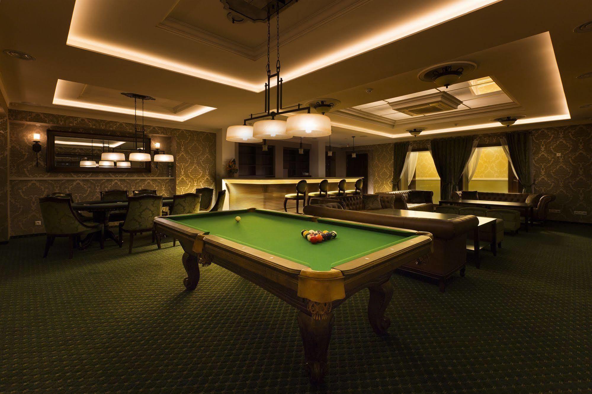 Hotel Dvorana Карлови Вари Екстериор снимка